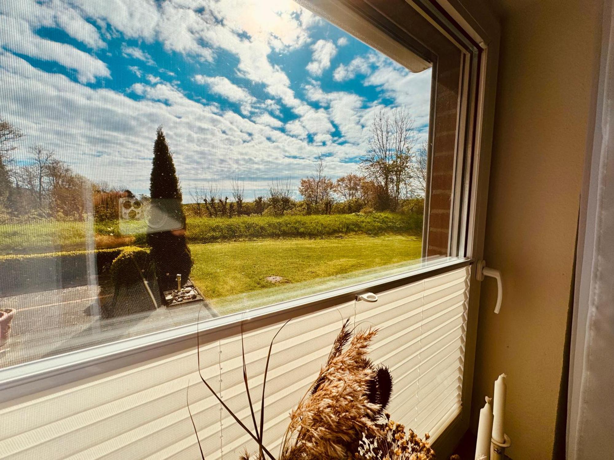 Segelund - Zeit Fuer Uns- Ruhige Und Sonnige Ferienwohnung Mit Terrasse Und Garten Nahe Strand Und Ostsee Schönhagen Exterior foto